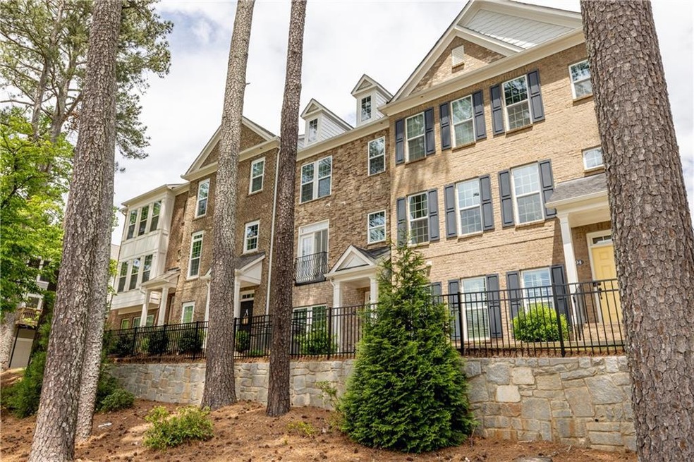 Sold $608,000 • Co-Listing Agent