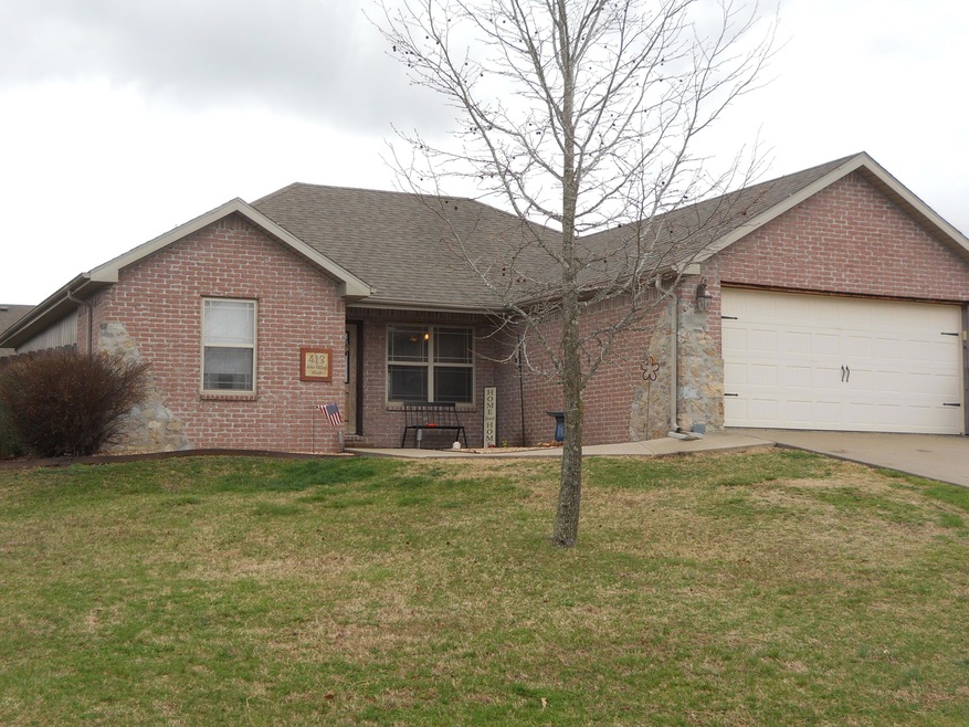 413 Echo Valley Cir, Reeds Spring, MO 65737 - photo 1