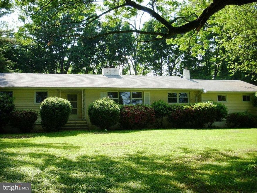 584 Broadview Ave, Warrenton, VA 20186 - photo 1