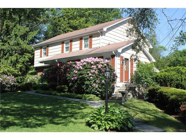17 Brandywine Rd, Stamford, CT 06905 - photo 1