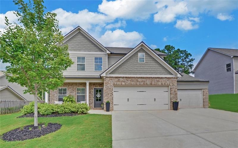 412 Miracle Ct, Hoschton, GA 30548 - photo 1