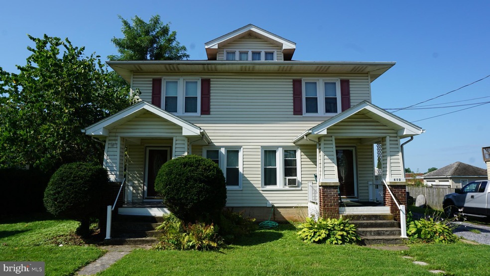 410 E Baltimore St, Taneytown, MD 21787 - photo 1