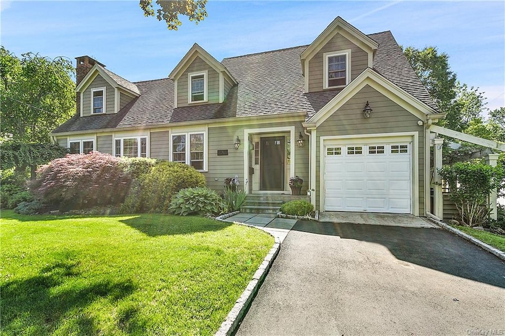 31 Leland Ave, Pleasantville, NY 10570 - photo 1