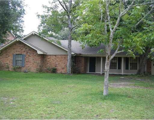 126 Oak Leaf Dr, Slidell, LA 70461 - photo 1