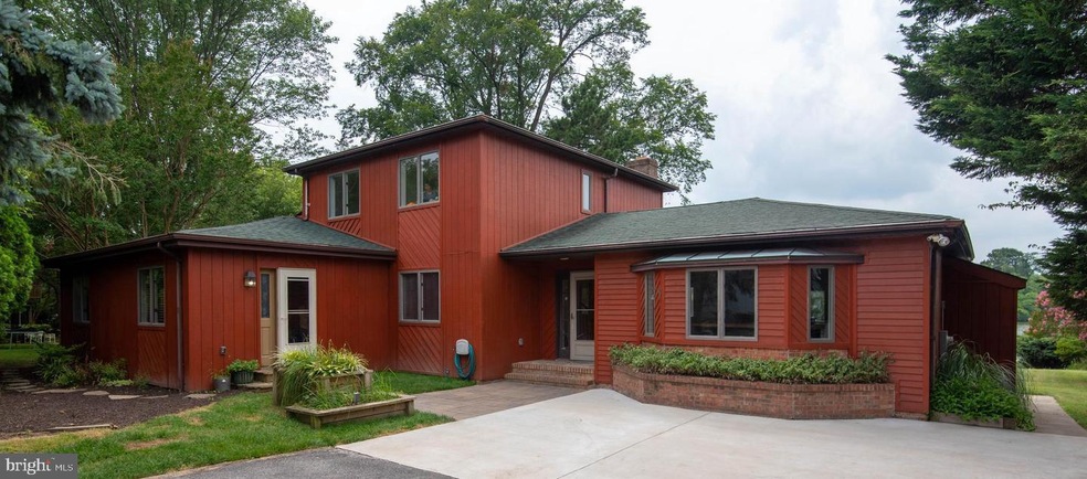 7908 Shore Rd, Sparrows Point, MD 21219 - photo 1