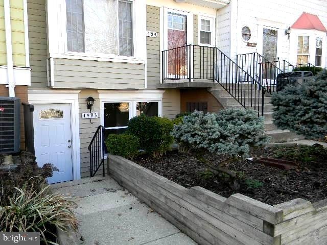 1493 Chatham Ct, Crofton, MD 21114 - photo 1