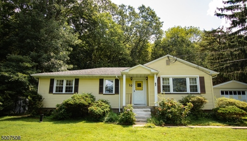 10 Park Ave, Randolph, NJ 07869 - photo 1