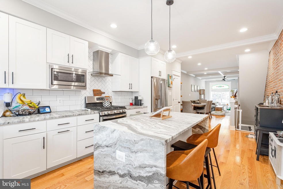 521 S Lakewood Ave, Baltimore, MD 21224 - photo 1