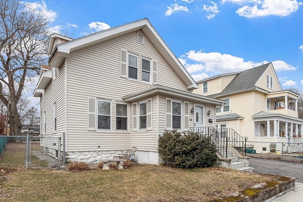 23 Carver St, Worcester, MA 01604 - photo 1