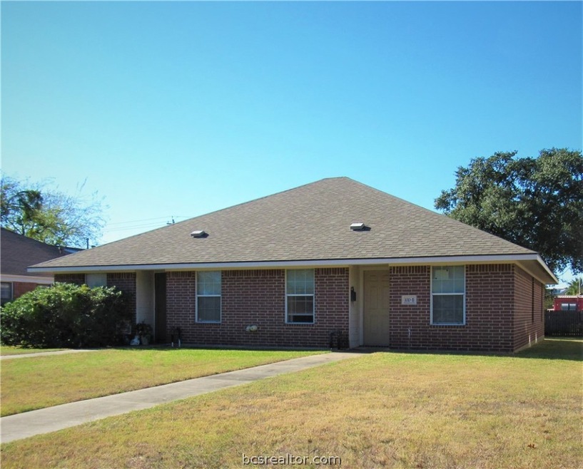 1010 Foster Ave unit AB, College Station, TX 77840 - photo 1