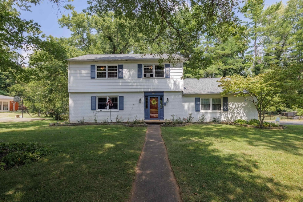 601 Shore Rd, Waynesboro, VA 22980 - photo 1