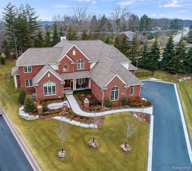 Huge .57 Acre Lot!!!