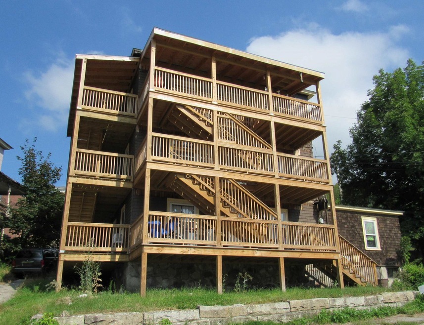 39 Ottawa St, Berlin, NH 03570 - photo 1