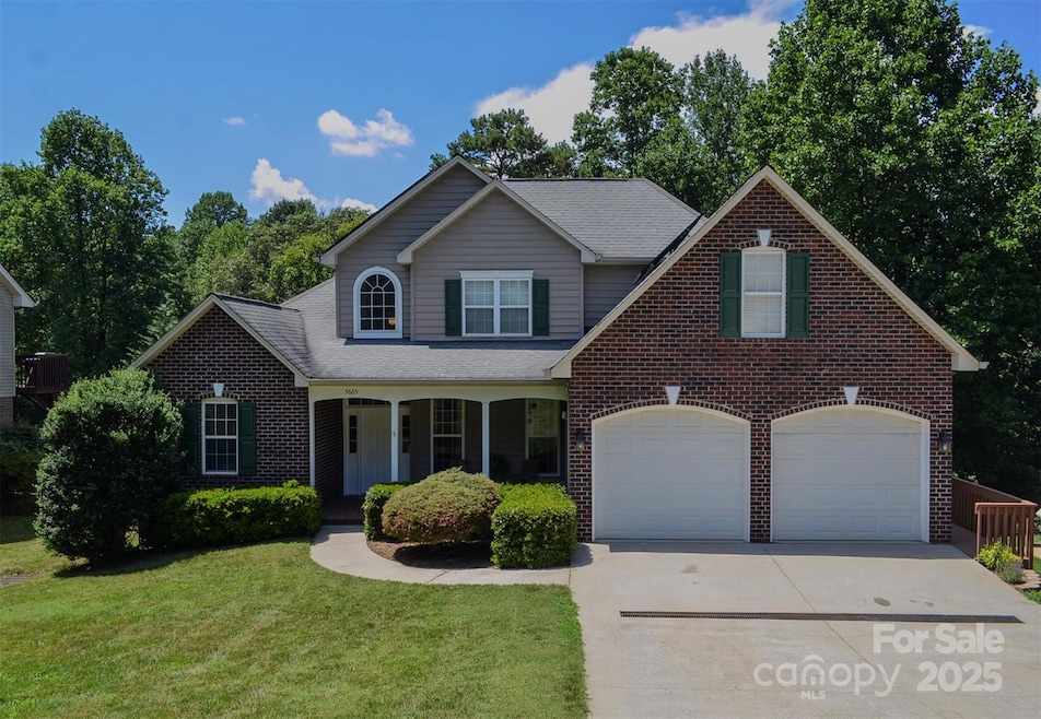 For Sale $499,900 • Co-Listing Agent