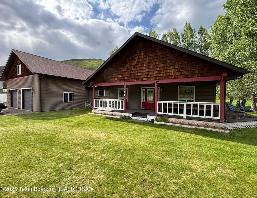 For Sale $910,000