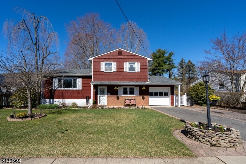 127 Deerfield Dr, Hackettstown, NJ 07840 - photo 1