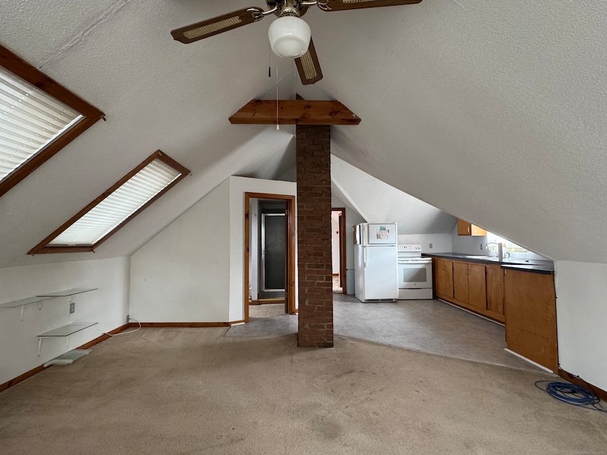 375 N Elm St unit 3, Torrington, CT 06790 - photo 1