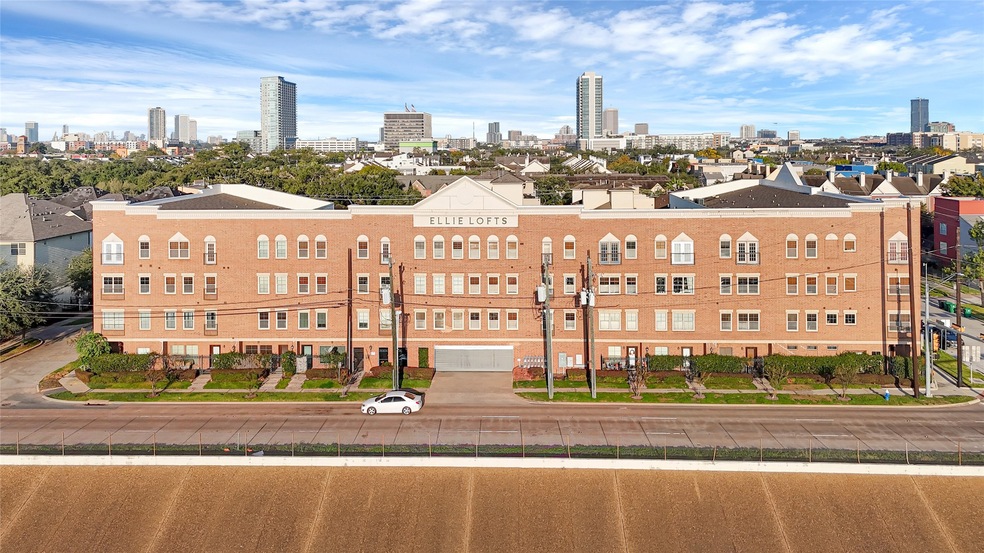 2900 Hamilton St unit 25, Houston, TX 77004 - photo 1