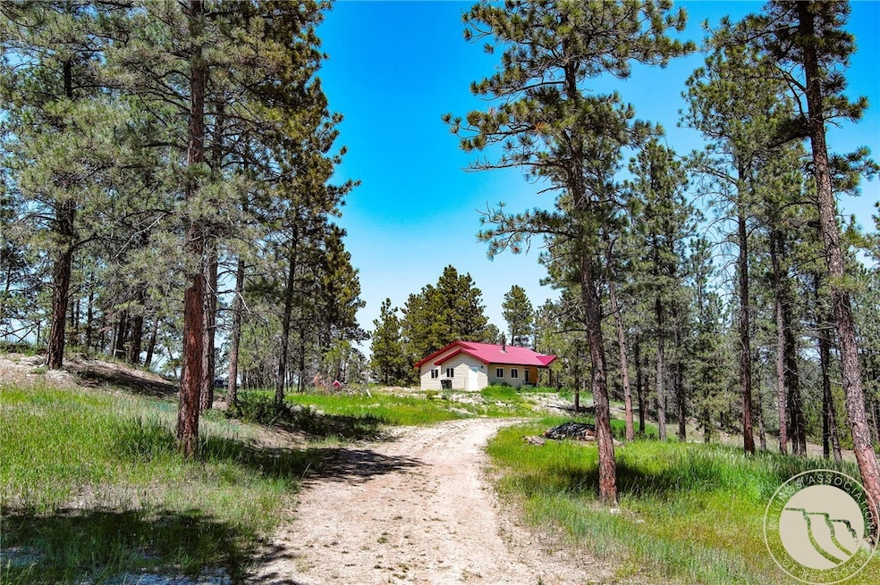 470 Road 4, Roundup, MT 59068 - photo 1