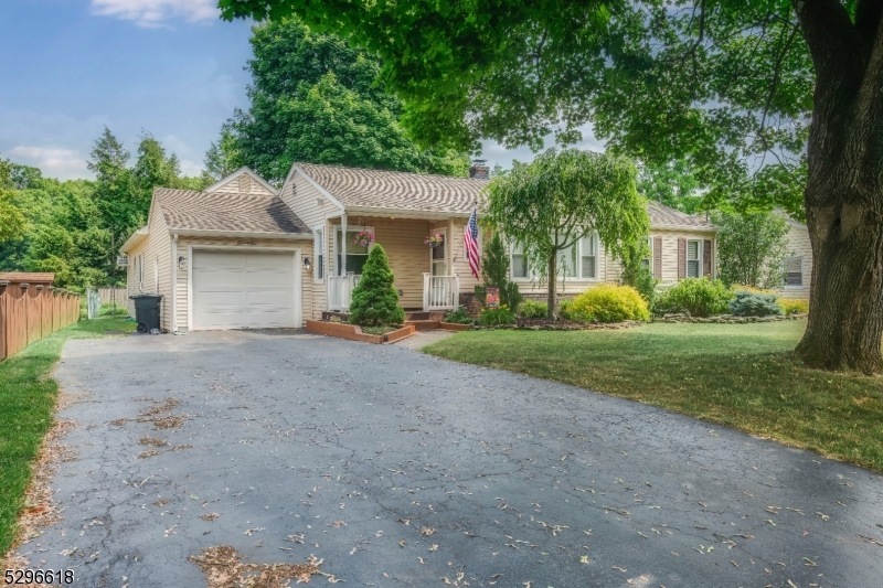 71 Plainfield Ave, Newton, NJ 07860 - photo 1