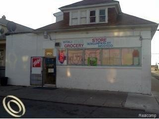 11691 Lumpkin St unit 3, HamtraMcK, MI 48212 - photo 1