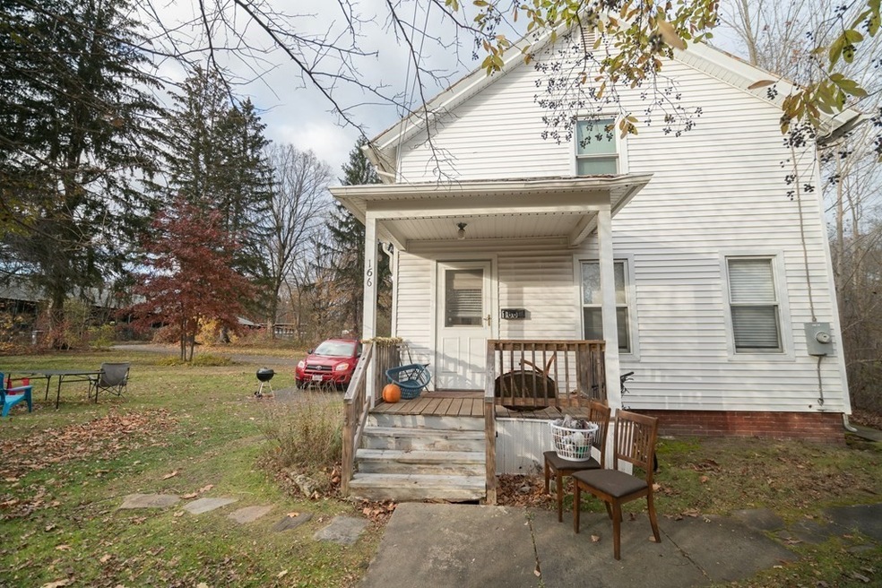 166 College St, Amherst, MA 01002 - photo 1