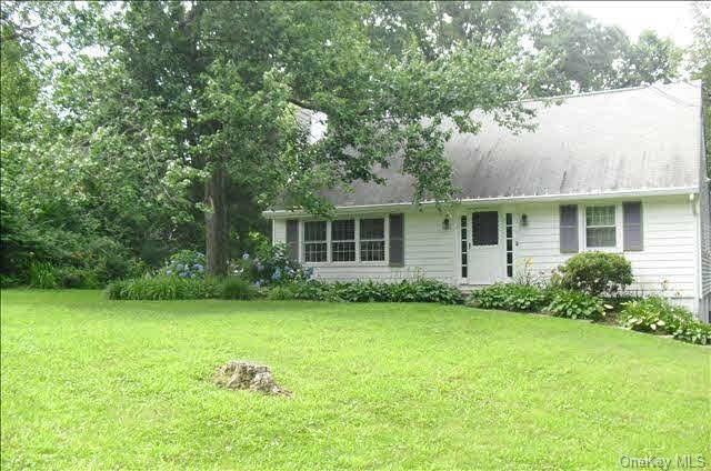 4 Dose Rd, Wappingers Falls, NY 12590 - photo 1