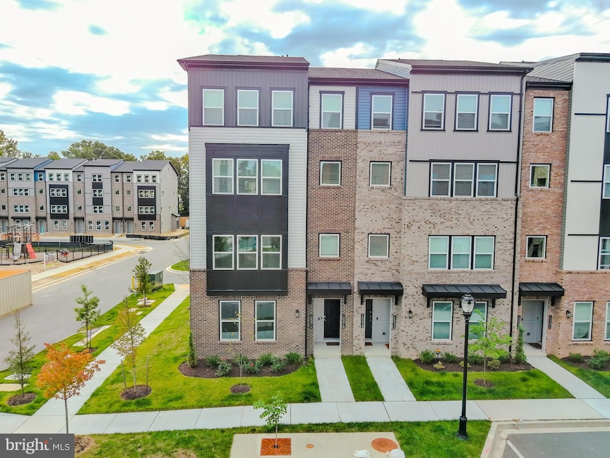 10001 -B American Pharoah Ln unit A, Laurel, MD 20723 - photo 1