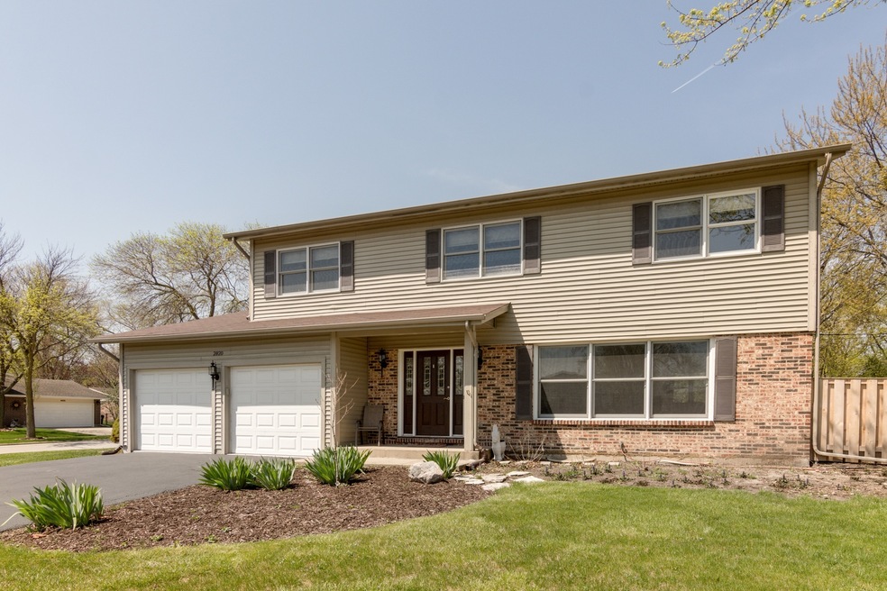 Home located just one block to school and park!