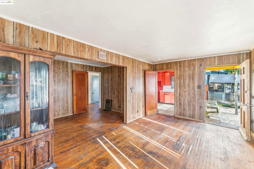 1257 104th Ave, Oakland, CA 94603 - photo 1