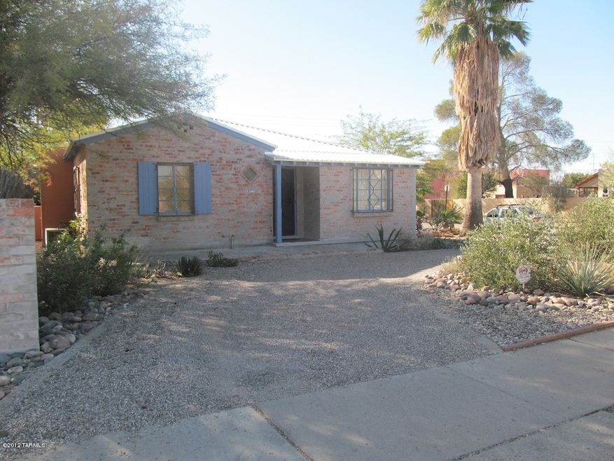 2100 E 10th St, Tucson, AZ 85719 - photo 1