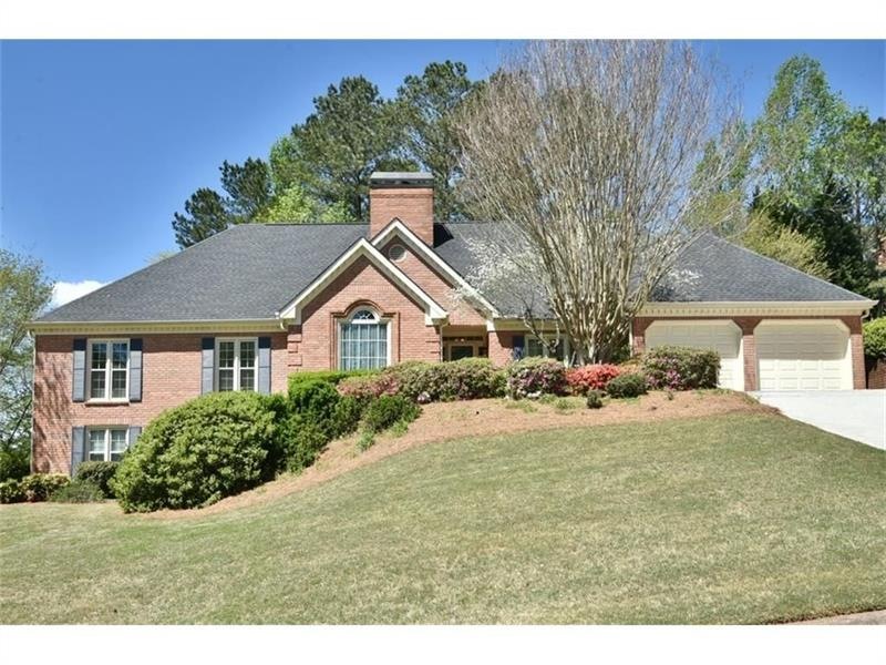 10280 Groomsbridge Rd, Alpharetta, GA 30022 - photo 1