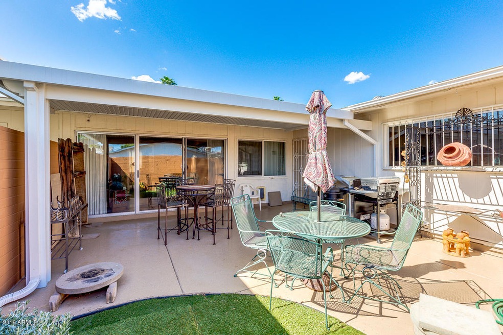 10501 W Palmeras Dr, Sun City, AZ 85373 - photo 1