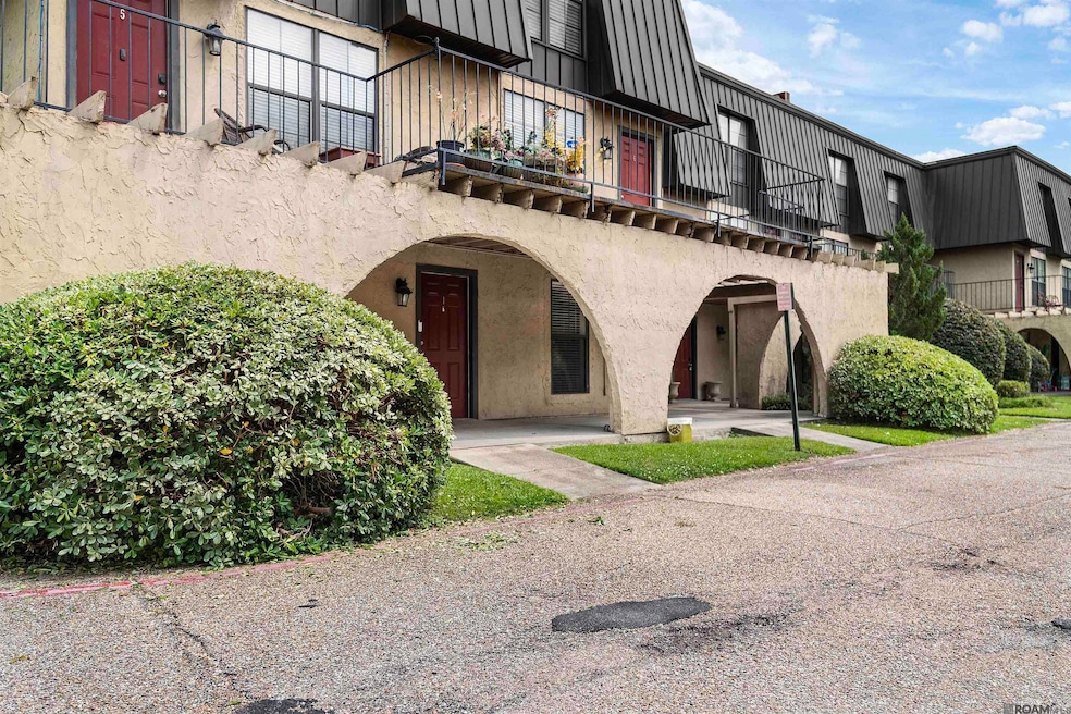 For Sale $123,500 • Co-Listing Agent