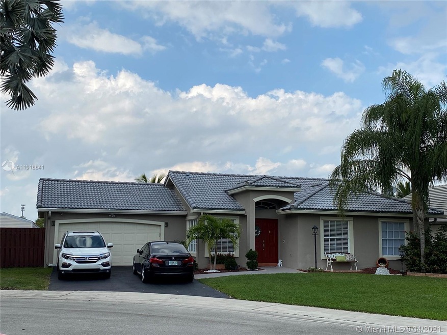 12625 SW 7th Place, Davie, FL 33325 - photo 1