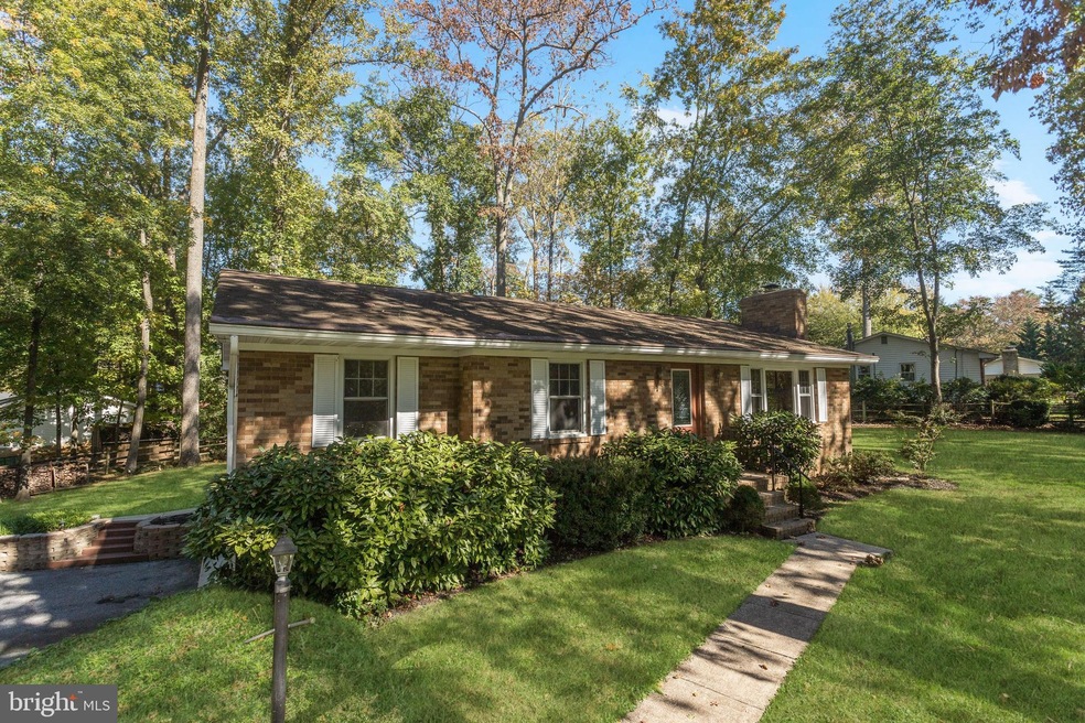 1502 Shadyhill Ct, Sykesville, MD 21784 - photo 1