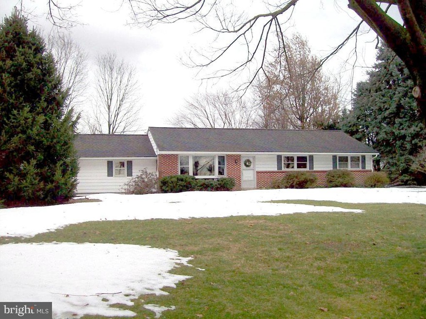 2310 Franklin Rd, Columbia, PA 17512 - photo 1