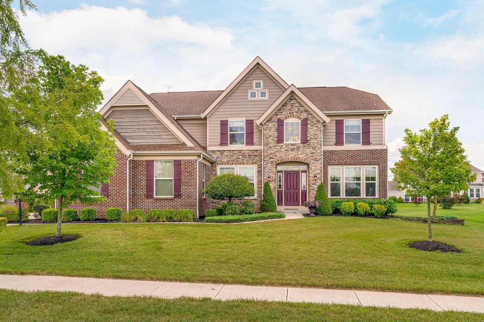 Welcome home to 5661 Barronsmore Way S!
