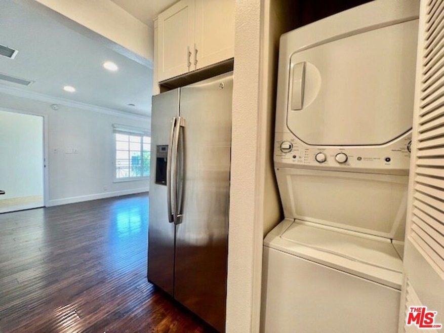 1844 El Cerrito Place unit 4, Los Angeles, CA 90068 - photo 1