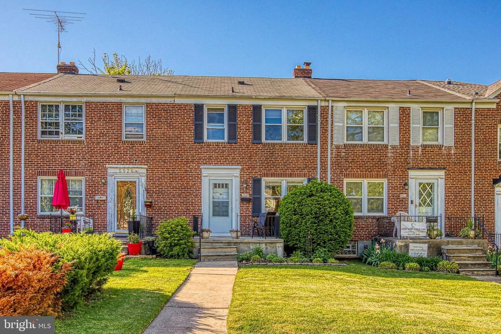 5524 Frederick Ave, Catonsville, MD 21228 - photo 1
