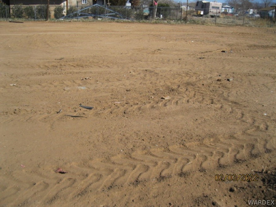Middle lot