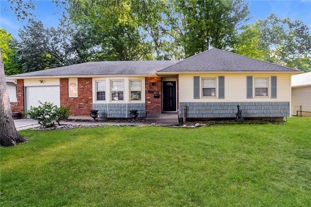 6809 Melrose Ln, Shawnee, KS 66203 - photo 1