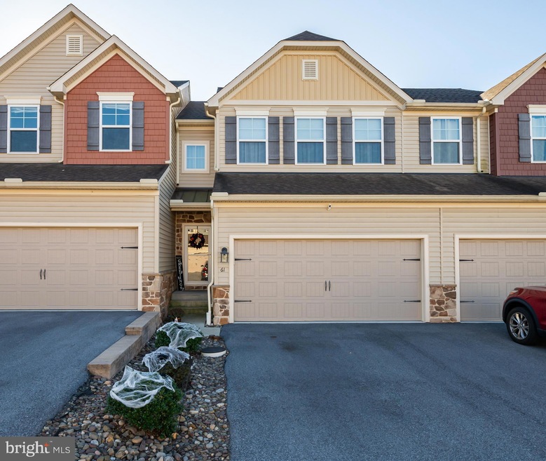 61 Wexford Ct, Morgantown, PA 19543 - photo 1