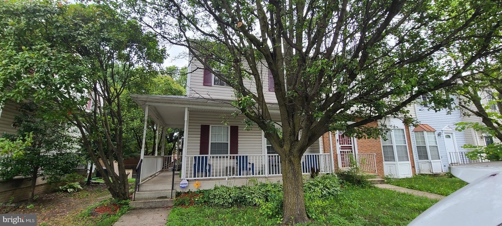 7000 Flag Harbor Dr, District Heights, MD 20747 - photo 1