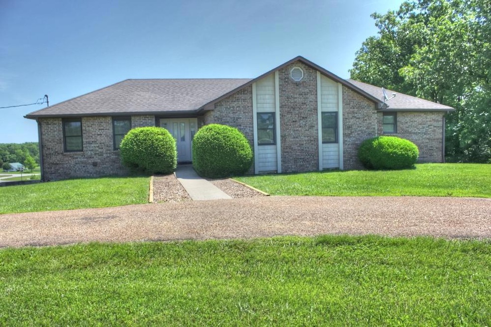 4260 S 90th Rd, Bolivar, MO 65613 - photo 1