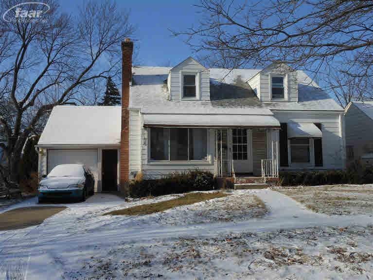 719 Fremont St, Flint, MI 48504 - photo 1