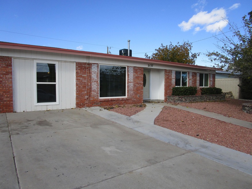 2137 Abril Dr, El Paso, TX 79935 - photo 1