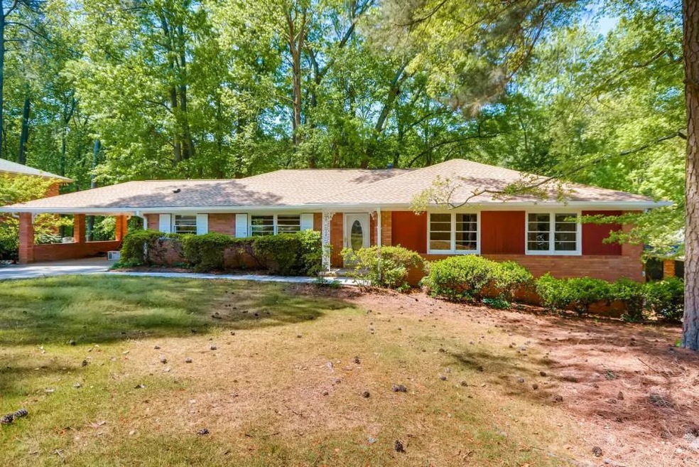 Beautiful all brick home with great curb appeal.