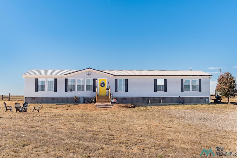 708 Curry Rd S, Clovis, NM 88101 - photo 1