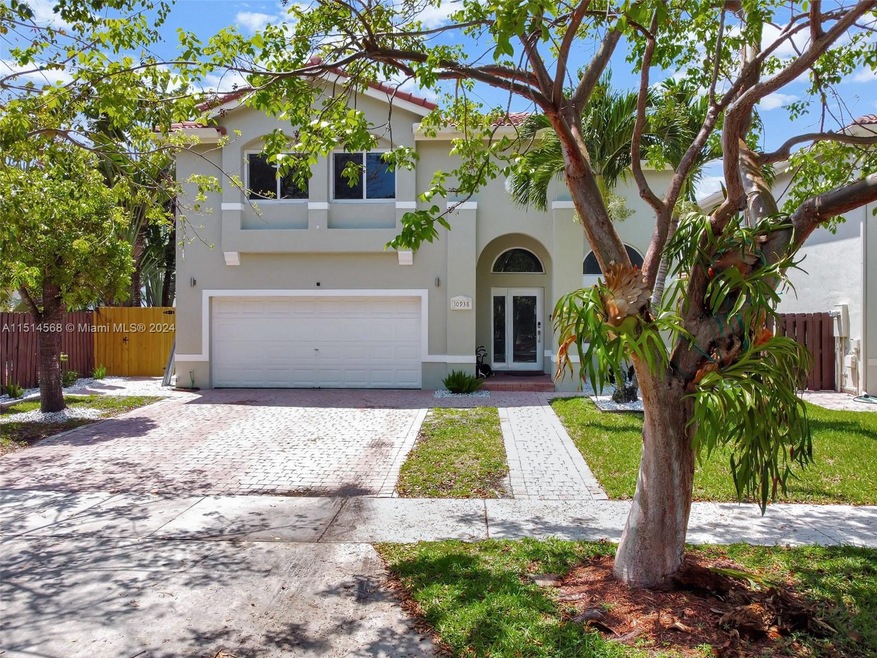 10938 NW 47th Ln, Doral, FL 33178 - photo 1
